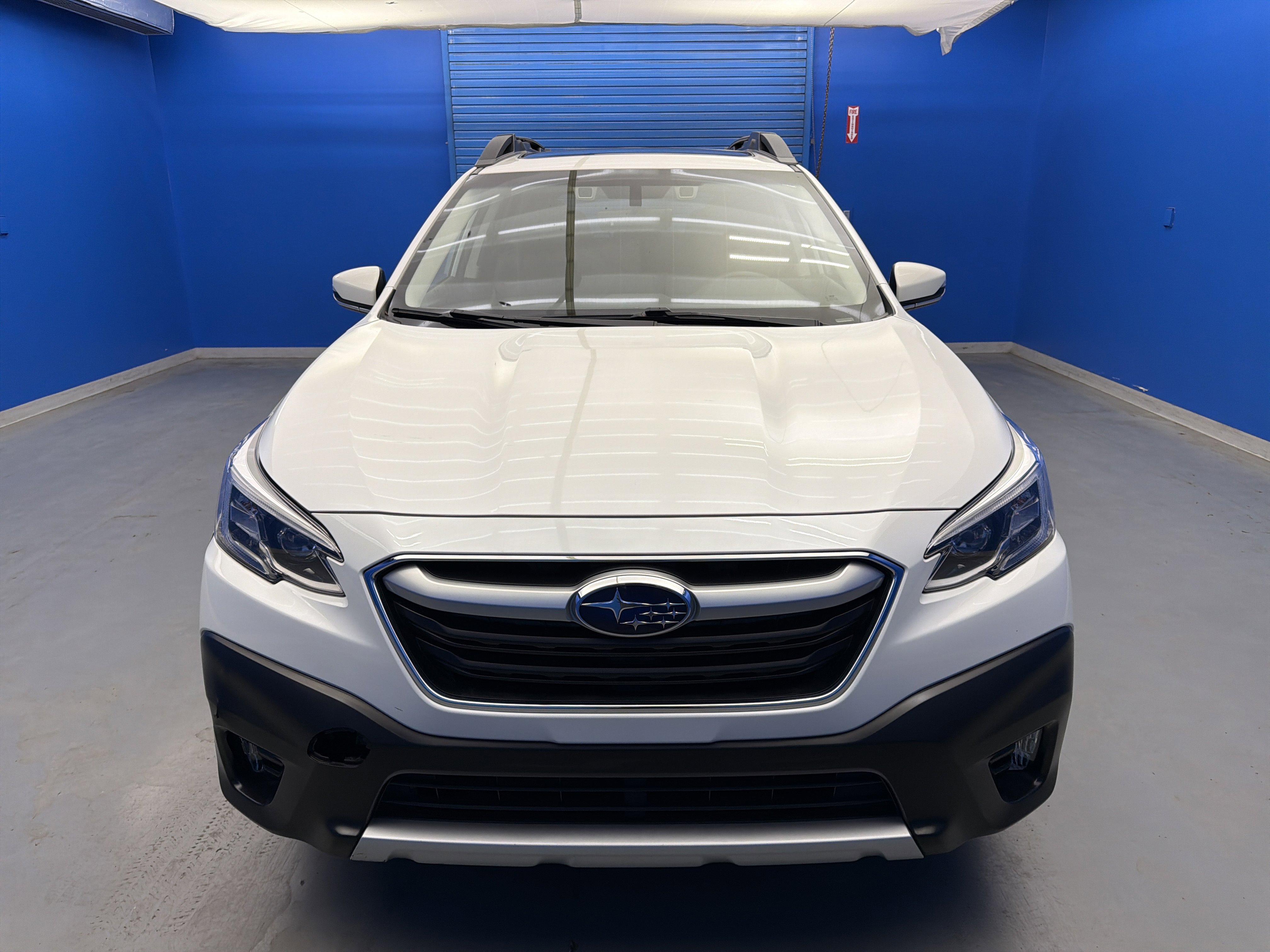 Used 2022 Subaru Outback Limited XT AWD/4WD image 3