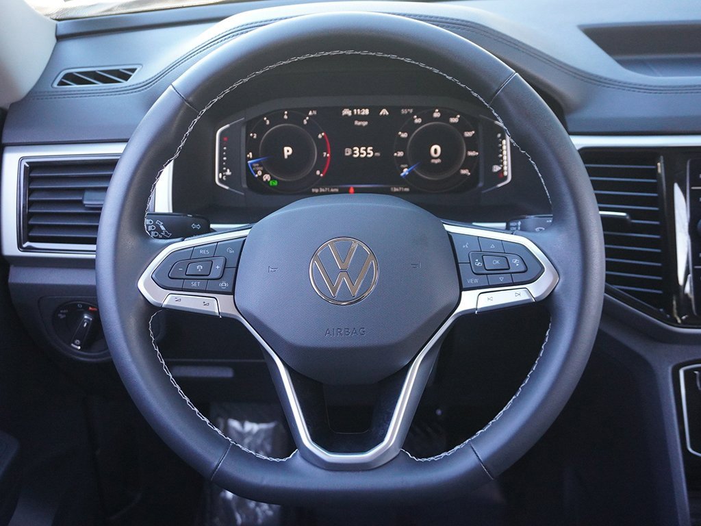 Used 2023 Volkswagen Atlas SE image 43