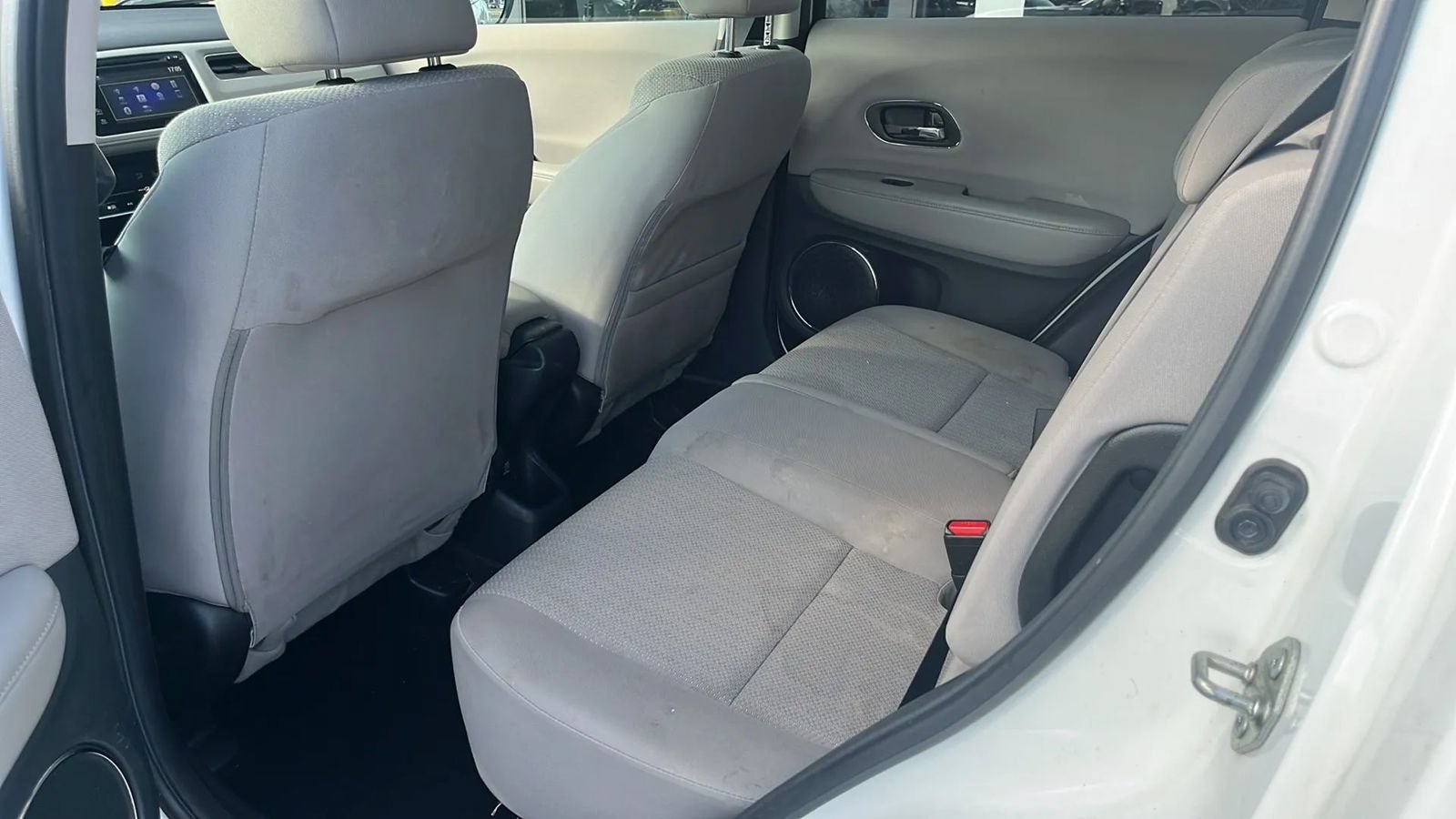 Used 2017 Honda HR-V EX image 11
