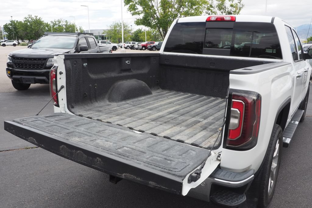 Used 2018 GMC Sierra 1500 SLT w/ SLT Premium Package AWD/4WD image 18