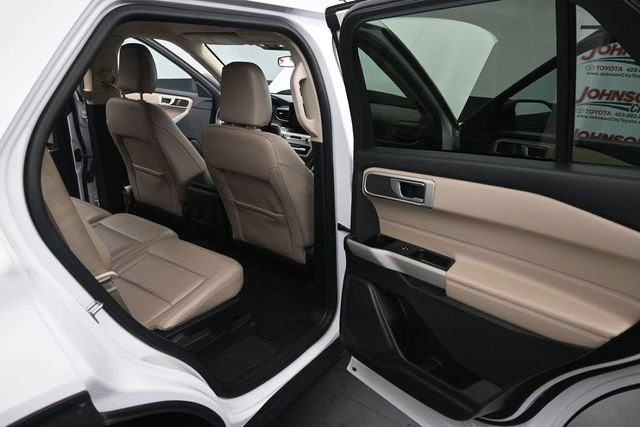 Certified 2024 Ford Explorer XLT w/ Equipment Group 202A AWD/4WD image 15
