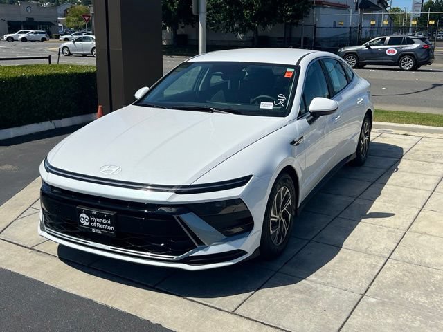 Certified 2026 Hyundai Sonata Blue FWD image 3