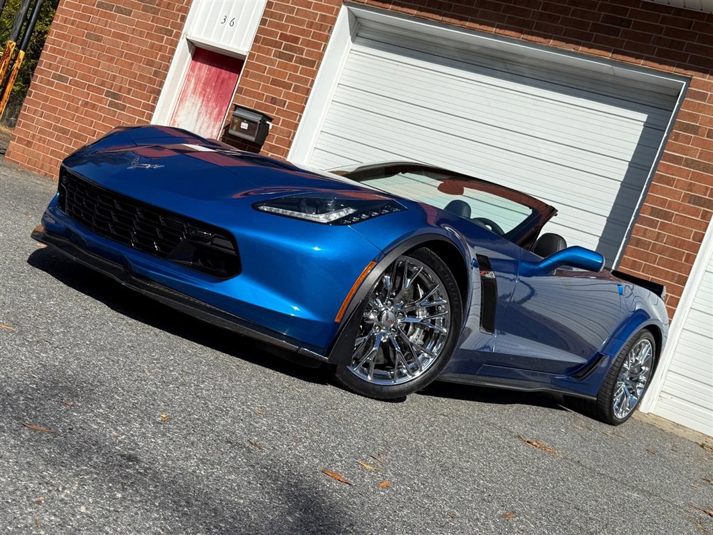 Used 2016 Chevrolet Corvette Z06 w/ 3LZ Preferred Equipment Group image 8