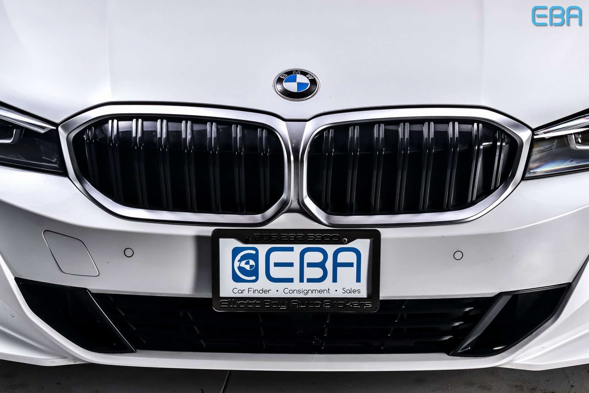 Used 2025 BMW 330i xDrive Sedan w/ Convenience Package image 9