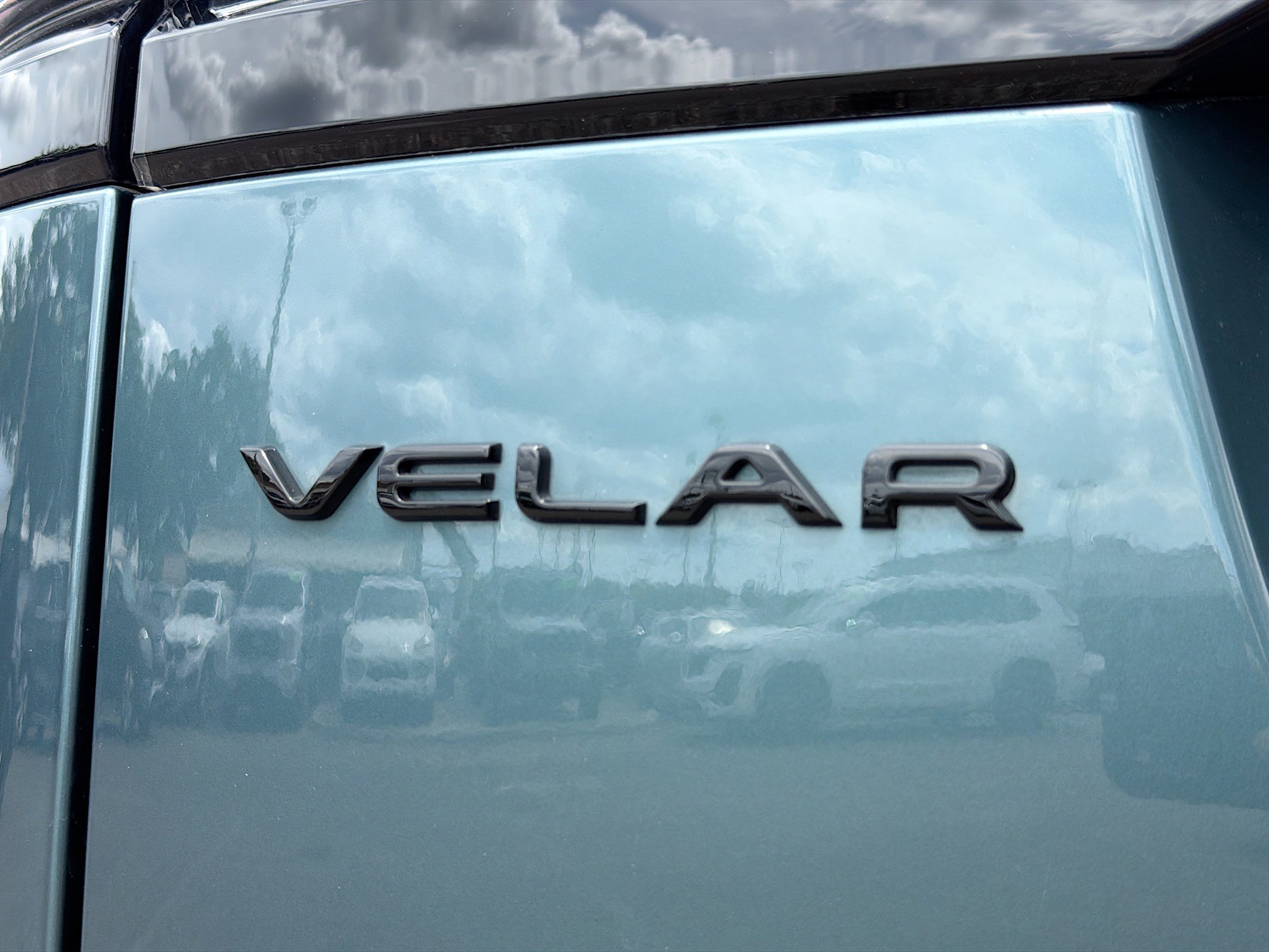 Used 2026 Land Rover Range Rover Velar Dynamic SE image 11
