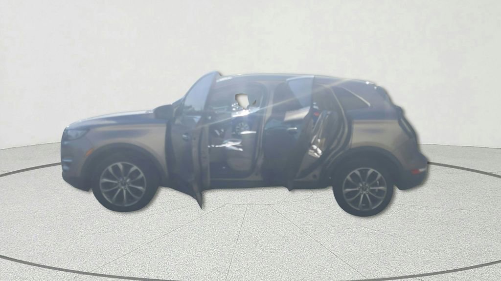 Used 2019 Lincoln MKC Select w/ Select Plus Package FWD image 11