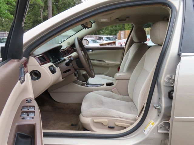 Used 2008 Chevrolet Impala LT FWD image 16