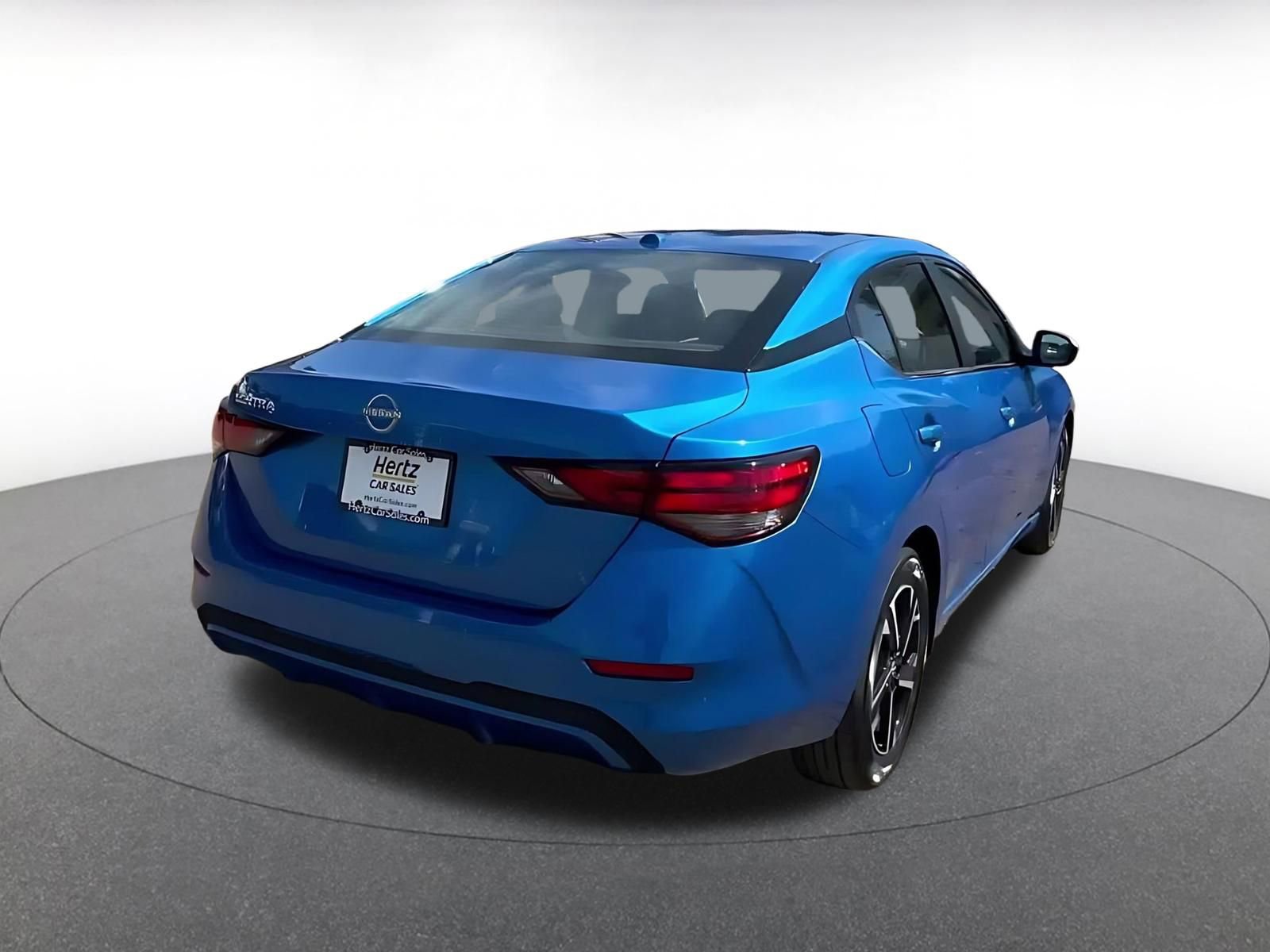 Used 2025 Nissan Sentra SV FWD image 14