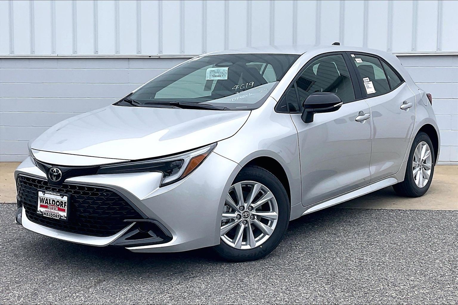 New 2026 Toyota Corolla SE FWD image 2