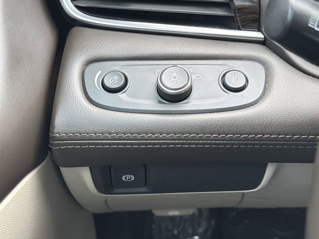 Used 2018 Buick LaCrosse Preferred FWD image 10