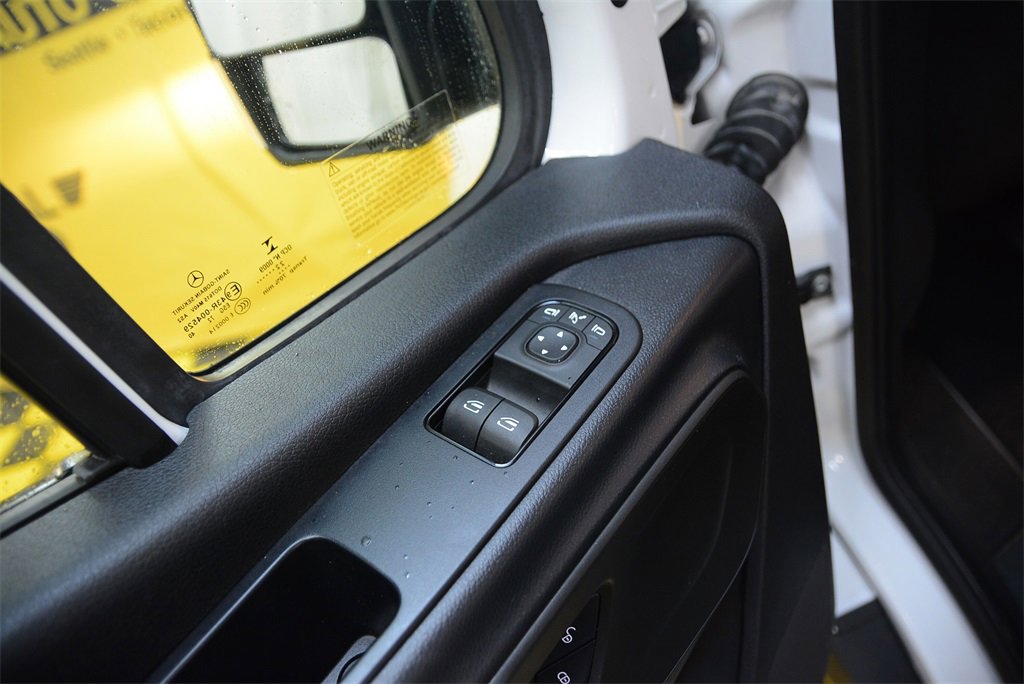 Used 2022 Mercedes-Benz Sprinter 144 Cargo image 12