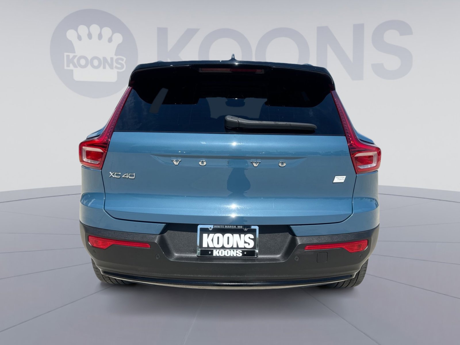 Used 2023 Volvo XC40 Recharge Plus w/ Protection Package Premier AWD/4WD image 5