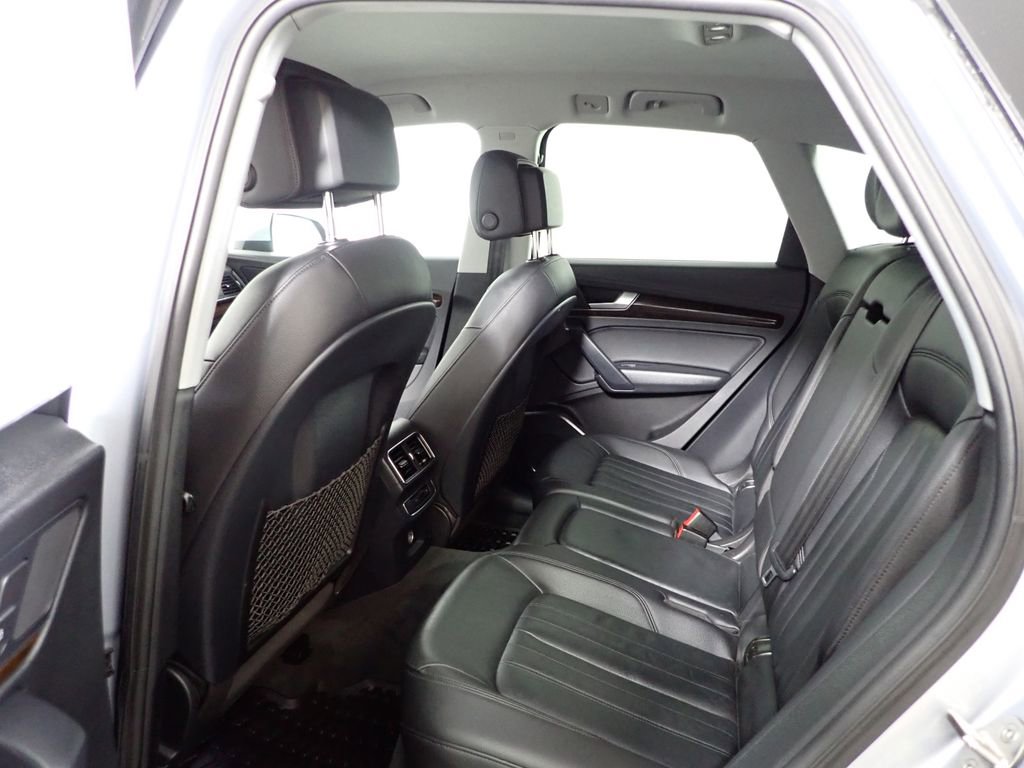 Used 2018 Audi Q5 2.0T Premium image 31