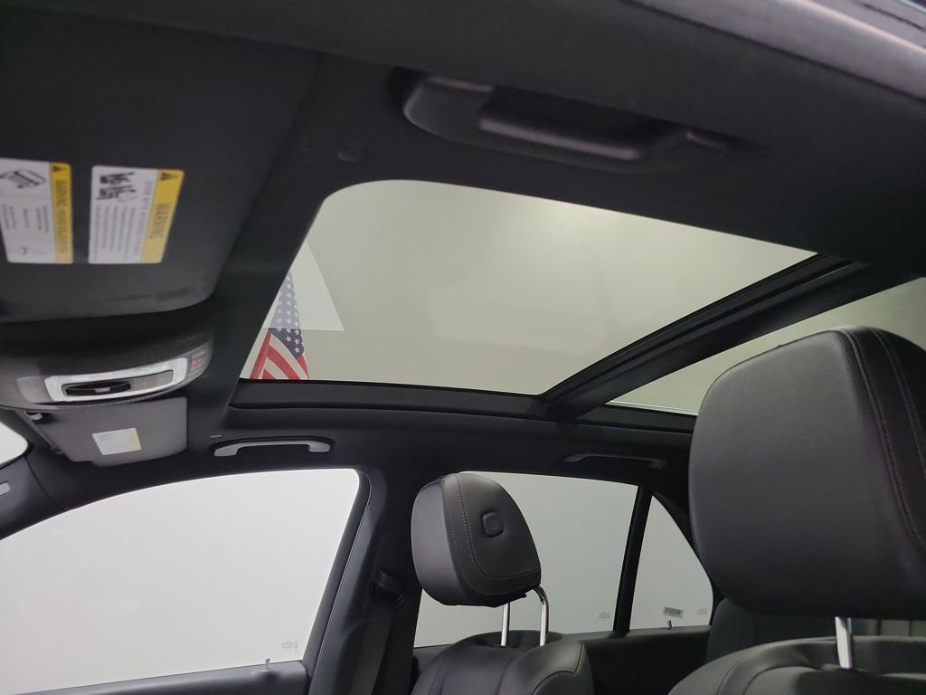 Used 2024 Mercedes-Benz GLE 350 GLE 350 w/ 3rd Row Seat Package image 4