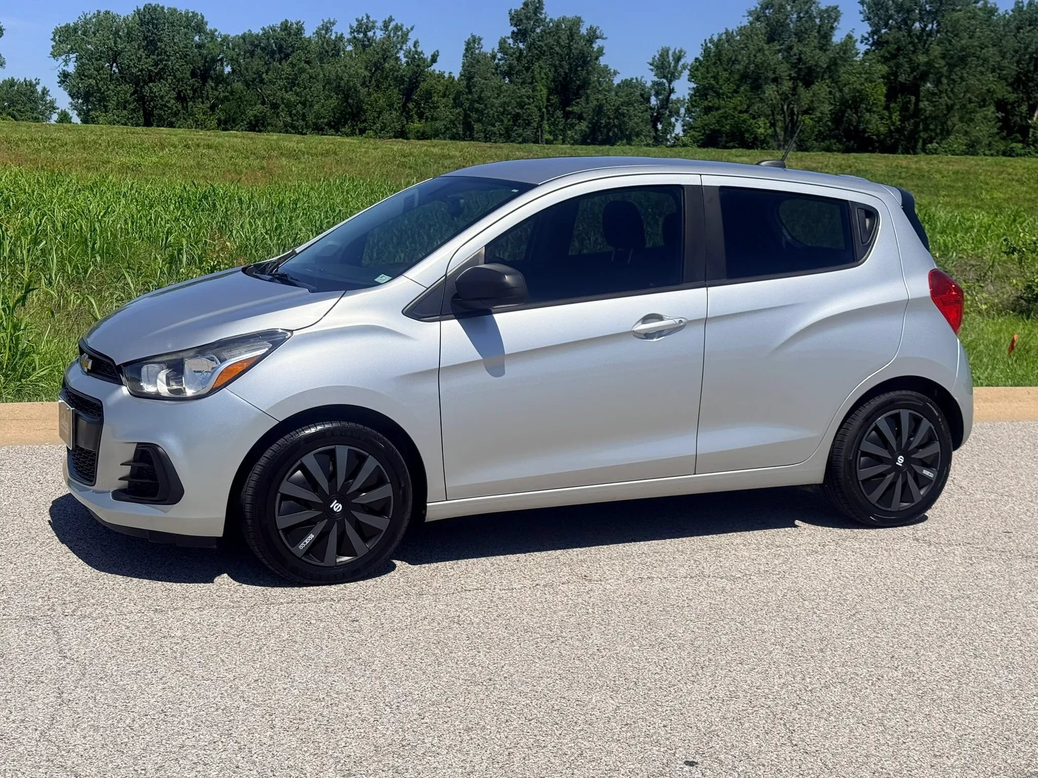 Used 2017 Chevrolet Spark LS FWD image 11