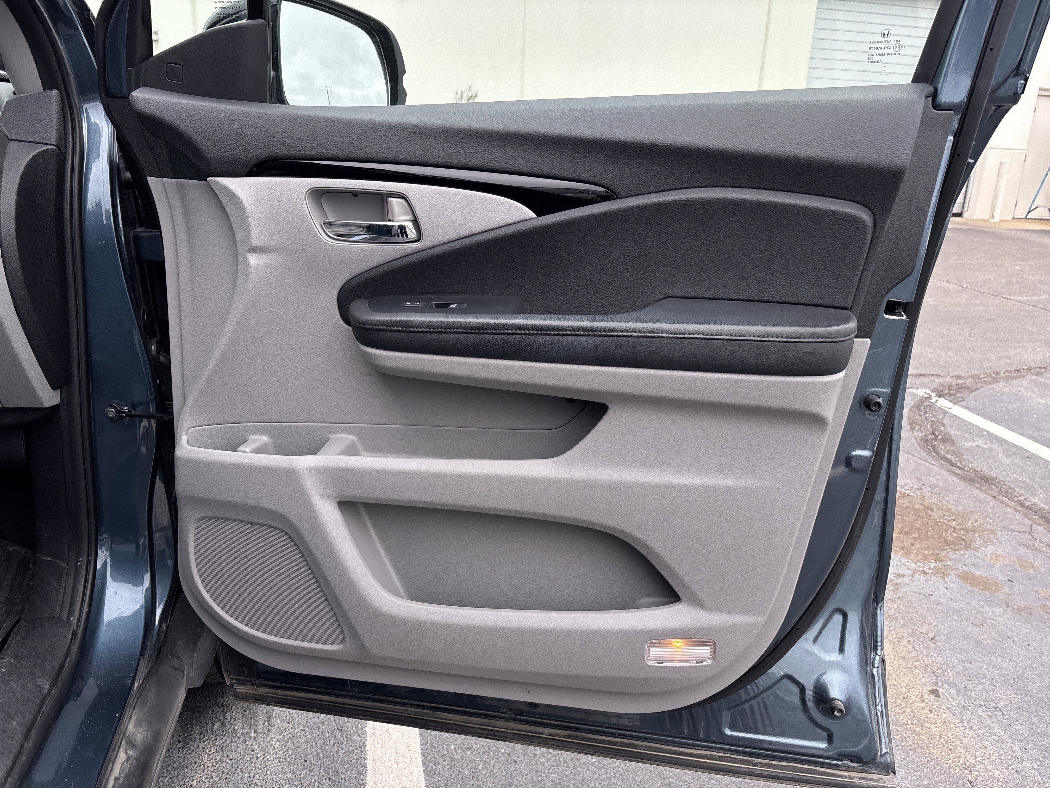 Used 2021 Honda Pilot Touring image 28