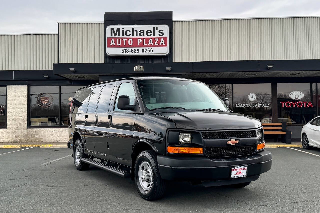 Used 2014 Chevrolet Express 2500 LS RWD image 2