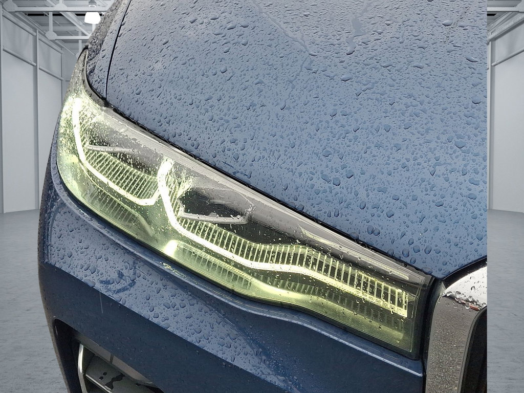Used 2022 BMW X7 xDrive40i w/ Premium Package image 7