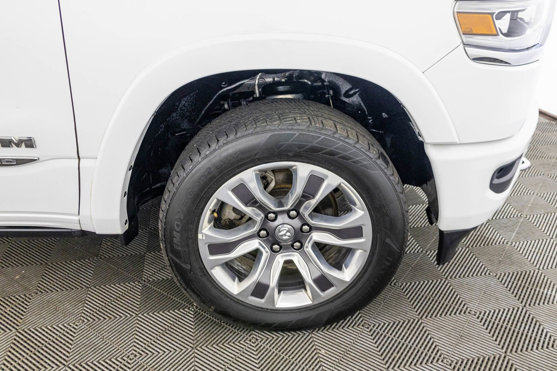 Used 2023 RAM 1500 Limited w/ Body Color Bumper Group image 46