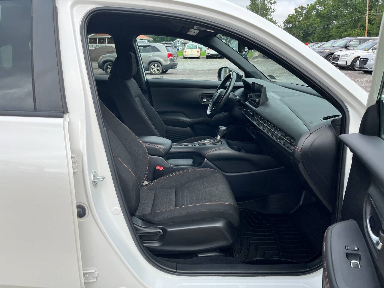 Used 2023 Honda HR-V Sport image 11