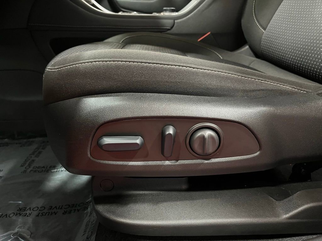 Certified 2023 GMC Acadia SLE w/ Driver Convenience Package image 26