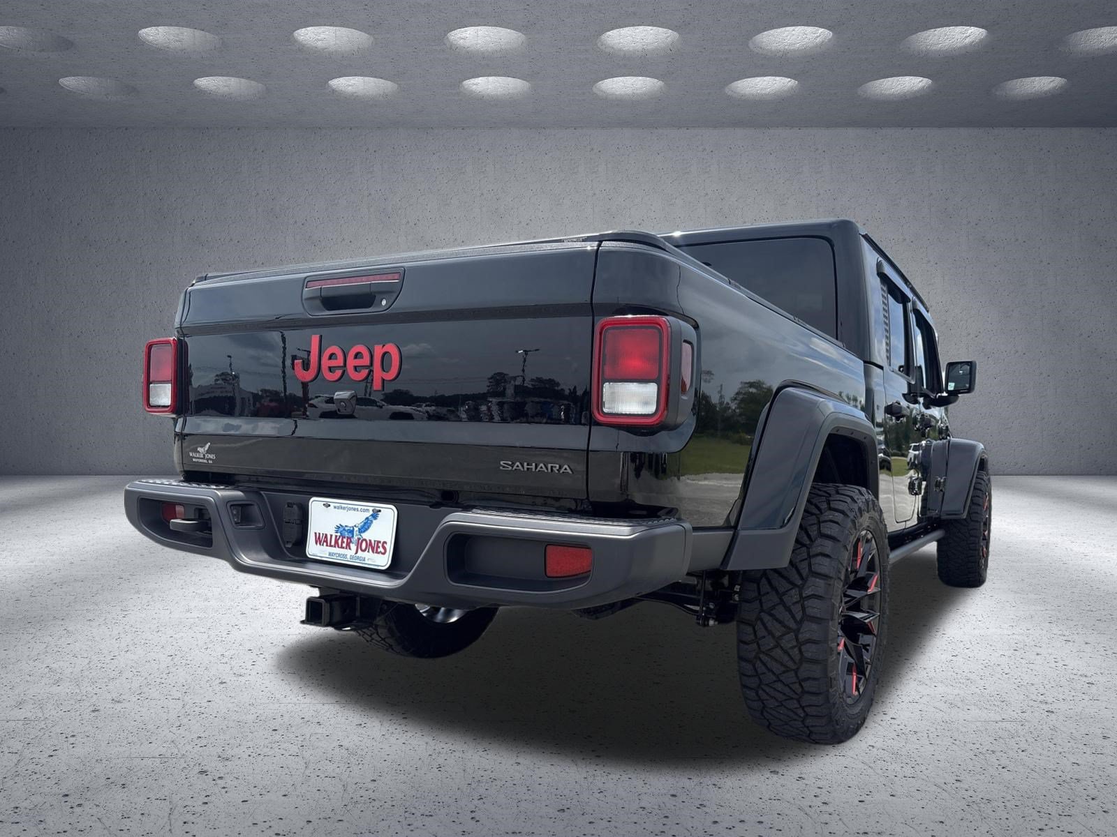 Used 2026 Jeep Gladiator Sport AWD/4WD image 5