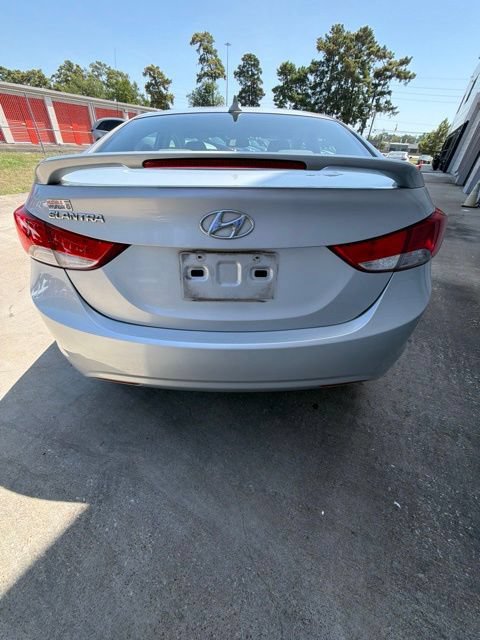 Used 2013 Hyundai Elantra GLS w/ Preferred Pkg FWD image 25