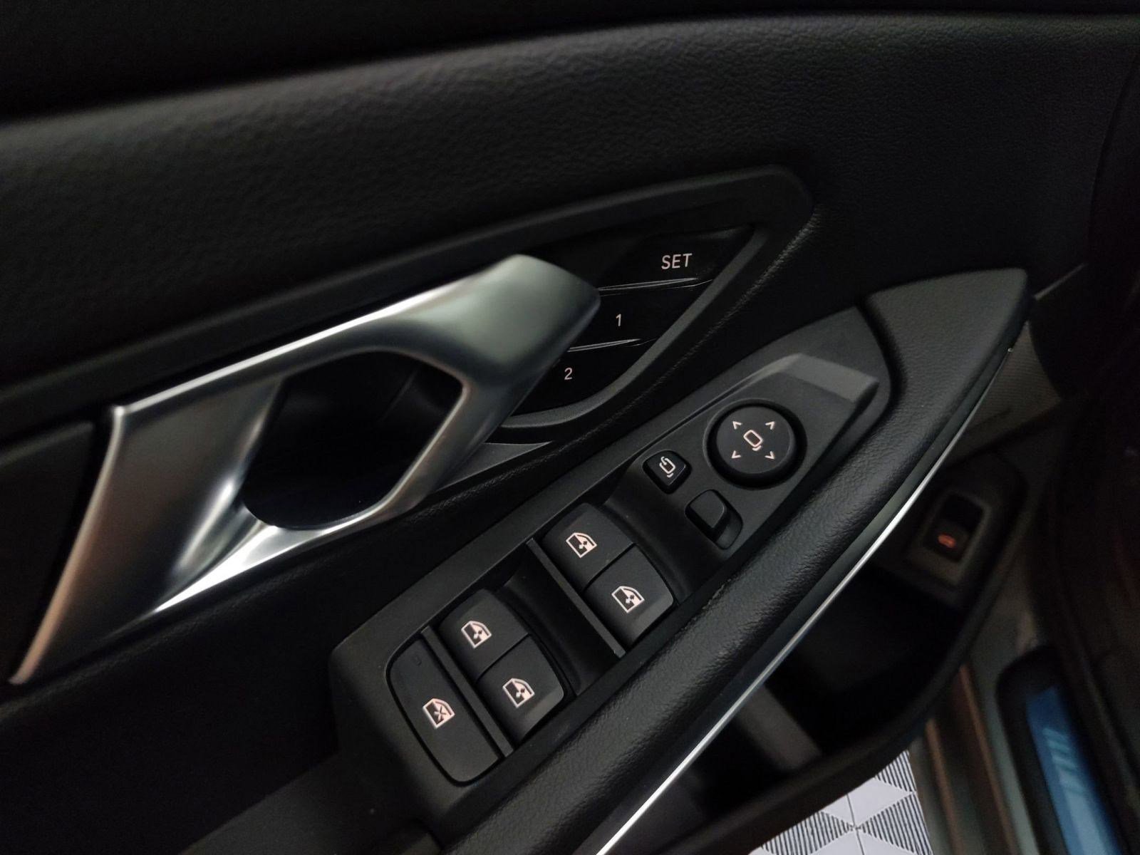 New 2026 BMW 330i xDrive Sedan w/ M Sport Package image 11