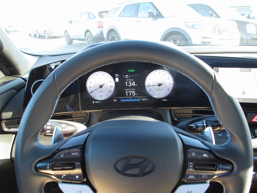 Used 2025 Hyundai Elantra N image 24