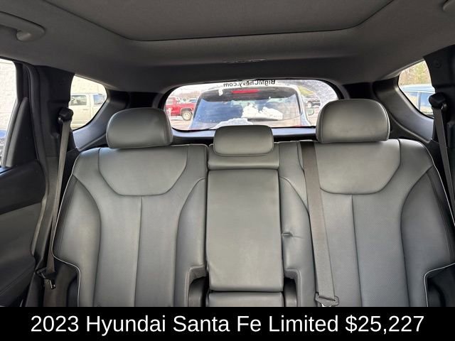 Used 2023 Hyundai Santa Fe Limited image 23