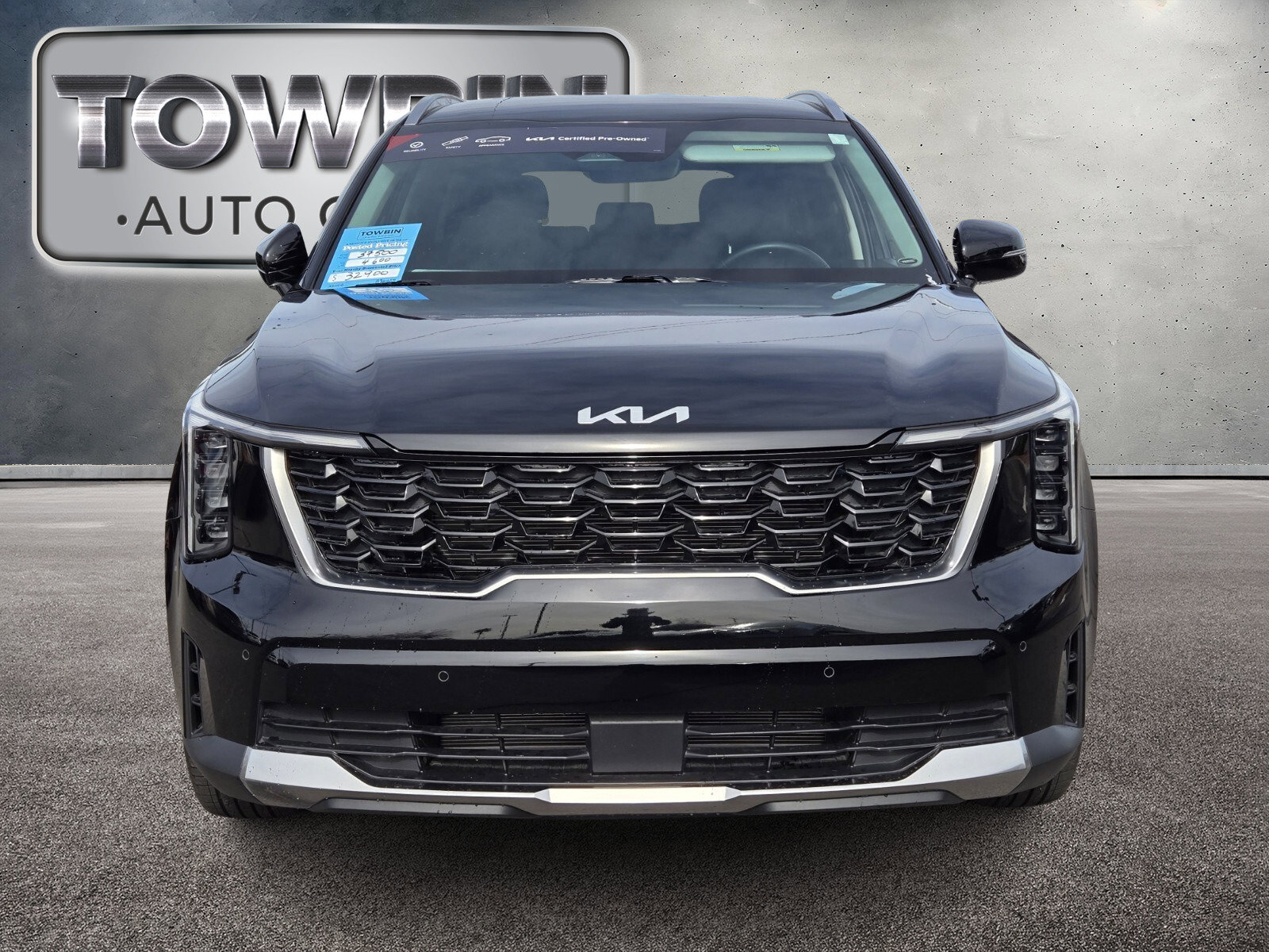 Certified 2025 Kia Sorento S image 9