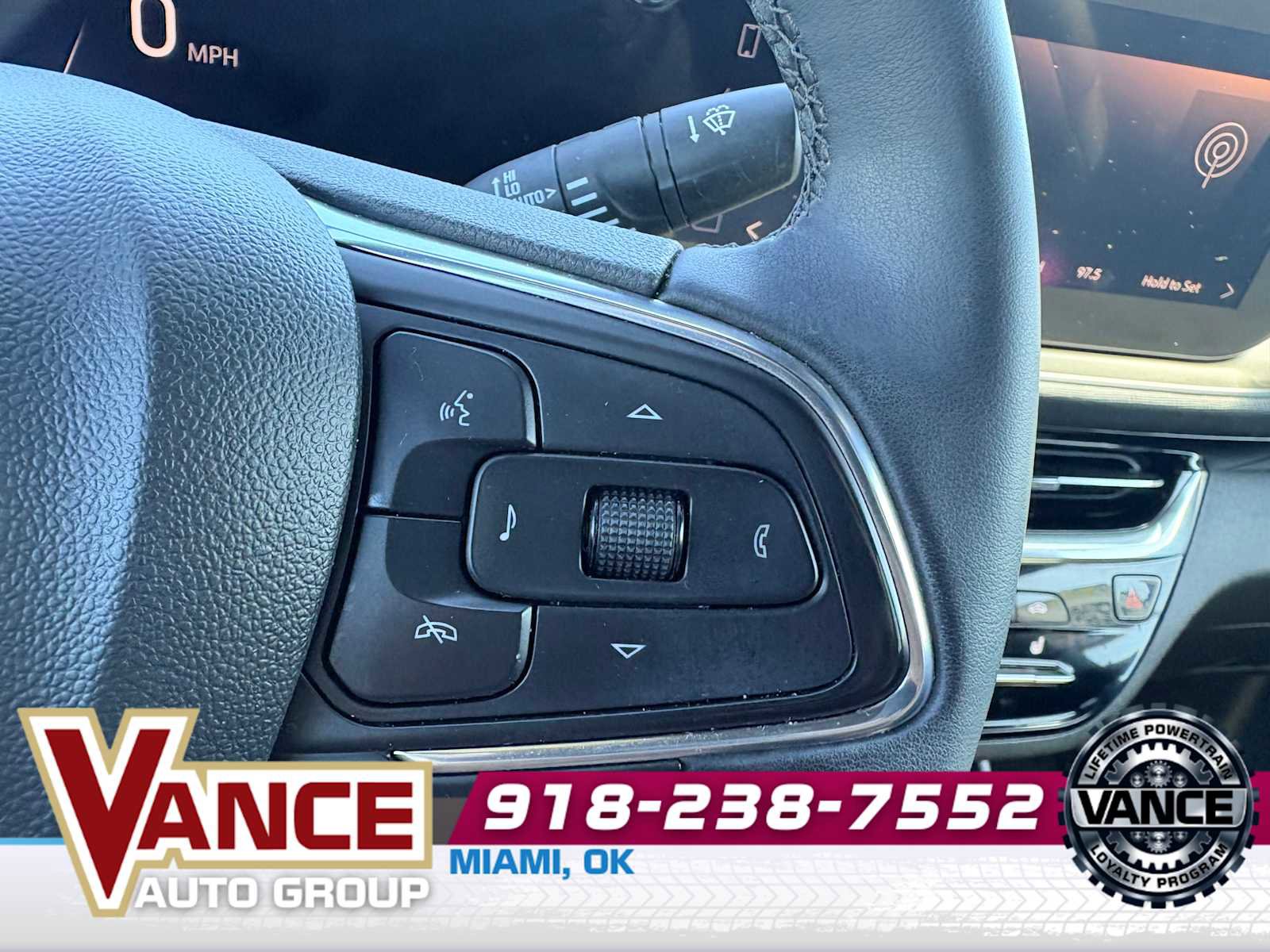 Used 2025 Buick Envista Avenir FWD image 29