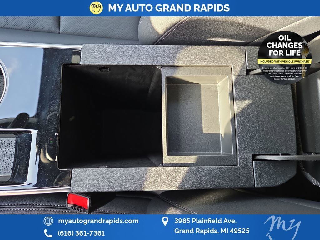 Used 2026 Chevrolet Equinox LT w/ Convenience Package II image 49