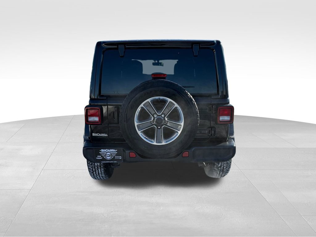 Used 2022 Jeep Wrangler Unlimited Sahara w/ Cold Weather Group image 7