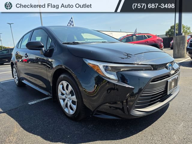 Used 2023 Toyota Corolla LE w/ Carpet Mat Package (TMS) AWD/4WD image 7
