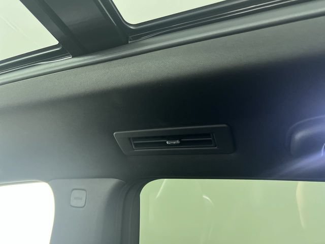 Certified 2022 Cadillac XT6 Luxury FWD image 22
