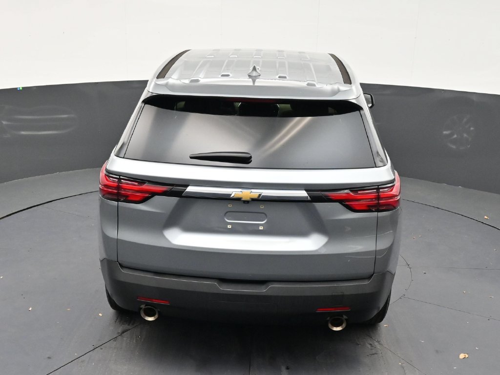 Used 2023 Chevrolet Traverse LS FWD image 15