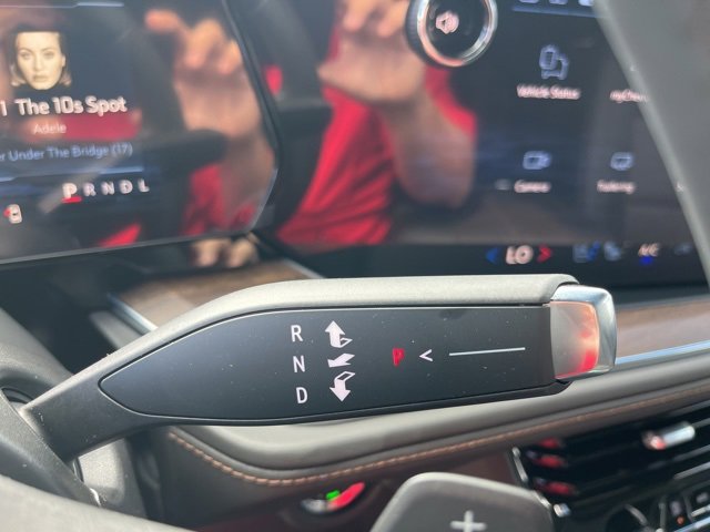 New 2026 Chevrolet Suburban High Country image 26