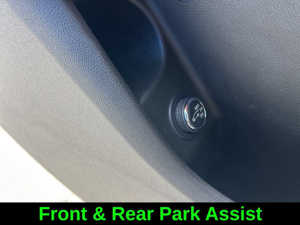 Used 2022 Cadillac XT4 Premium Luxury w/ Enhanced Visibility Package FWD image 36