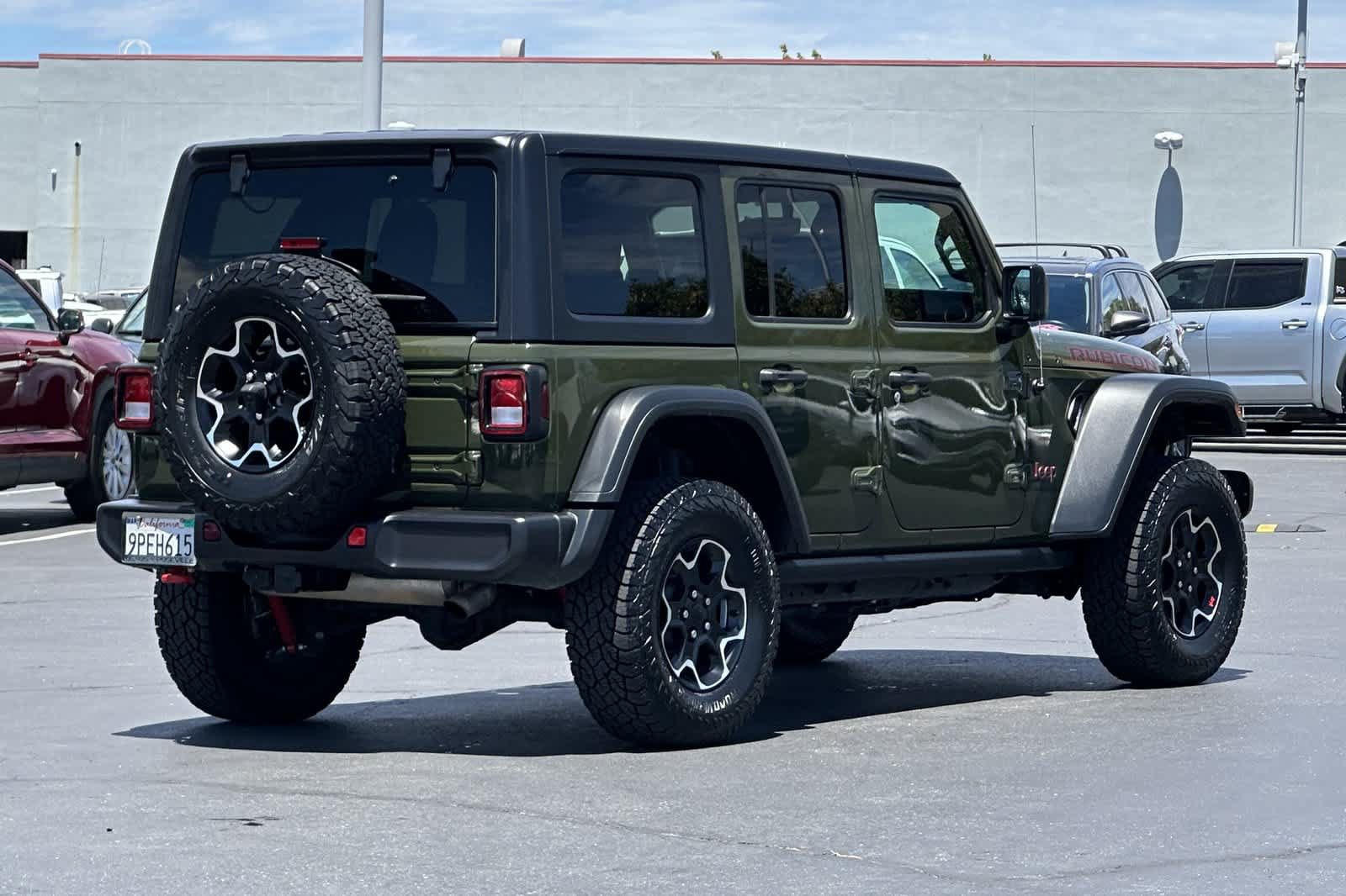 Used 2023 Jeep Wrangler Unlimited Rubicon AWD/4WD image 2