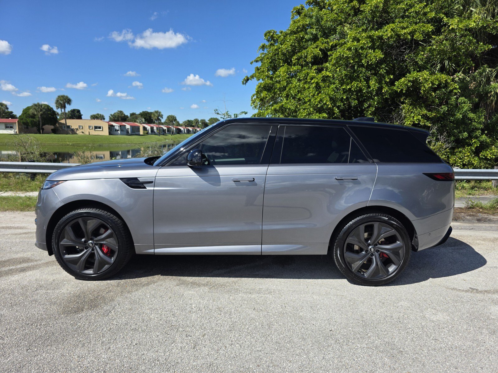 Certified 2024 Land Rover Range Rover Sport Dynamic SE AWD/4WD image 7
