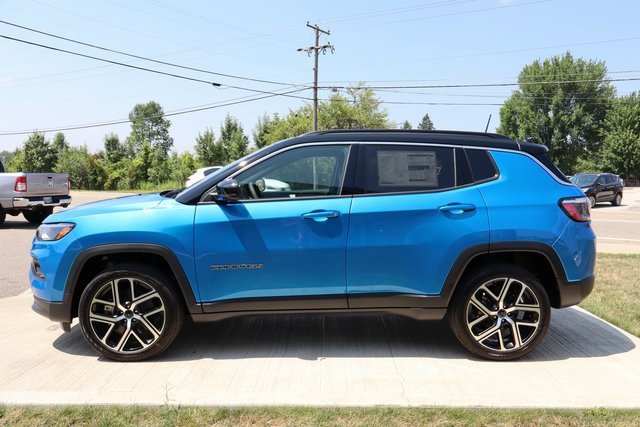New 2025 Jeep Compass Limited image 26
