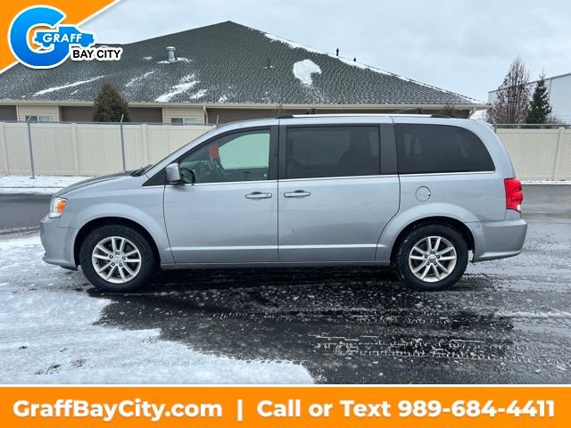 Used 2019 Dodge Grand Caravan SXT image 2
