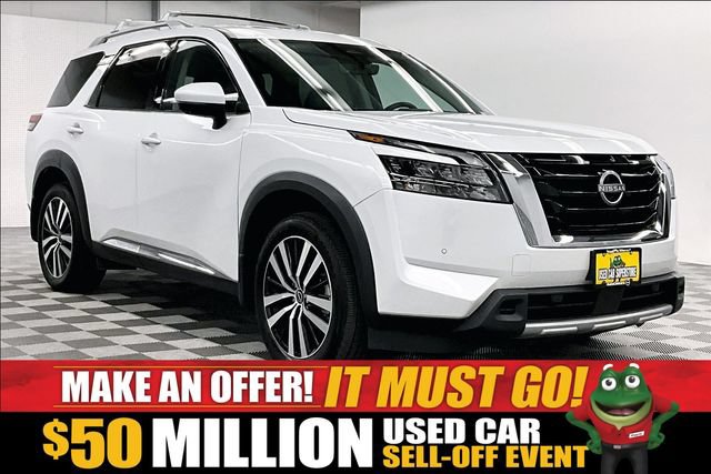 Used 2025 Nissan Pathfinder Platinum w/ Cargo Package FWD image 1