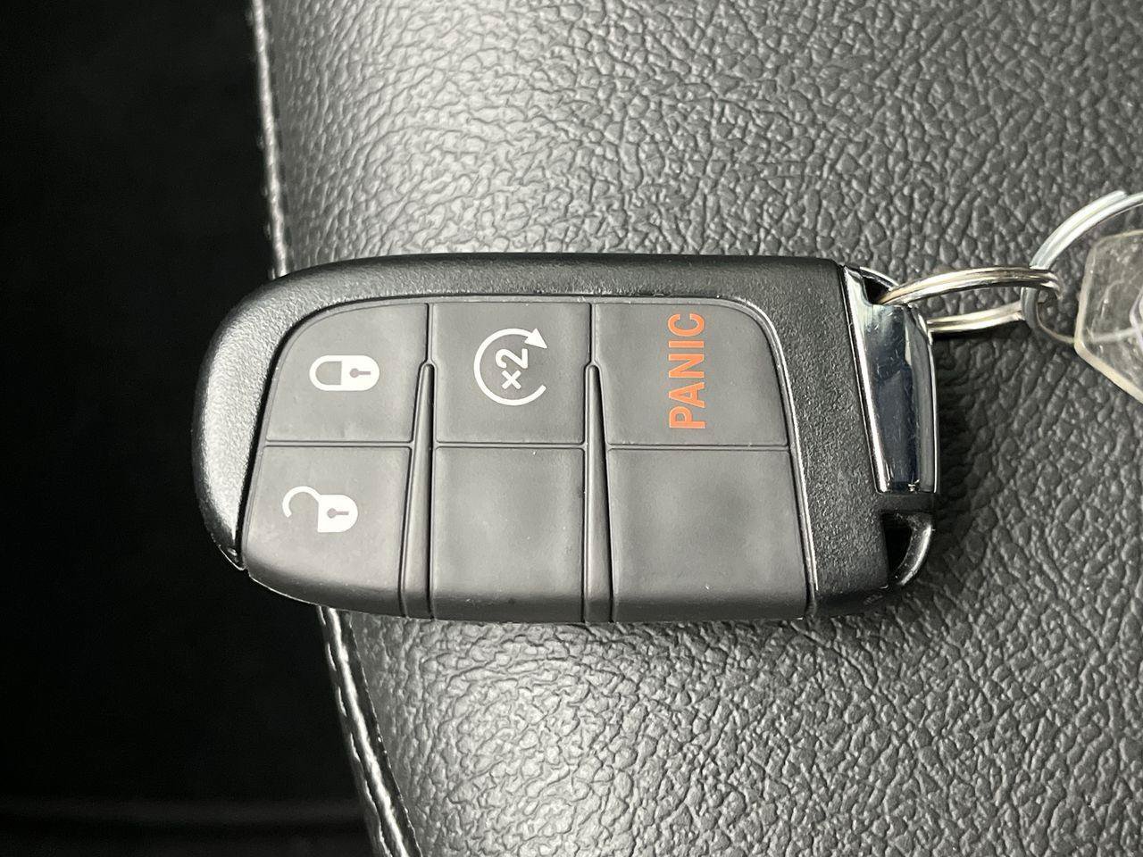 Used 2023 Jeep Compass Latitude AWD/4WD image 25