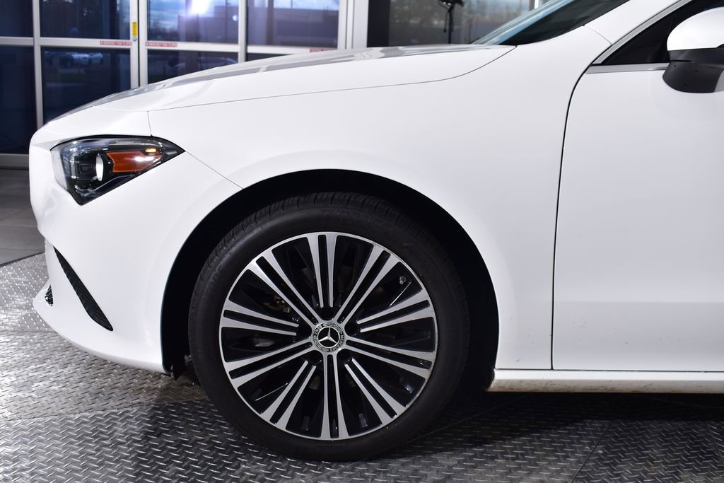 Used 2023 Mercedes-Benz CLA 250 4MATIC image 9