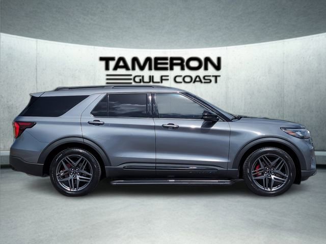 Used 2025 Ford Explorer ST image 8