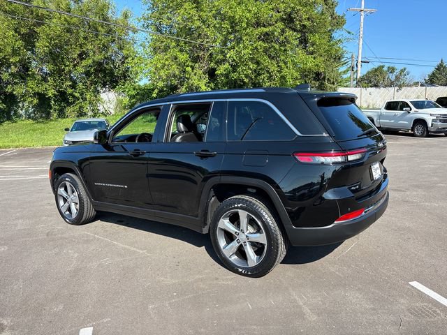 Used 2022 Jeep Grand Cherokee Limited AWD/4WD image 4