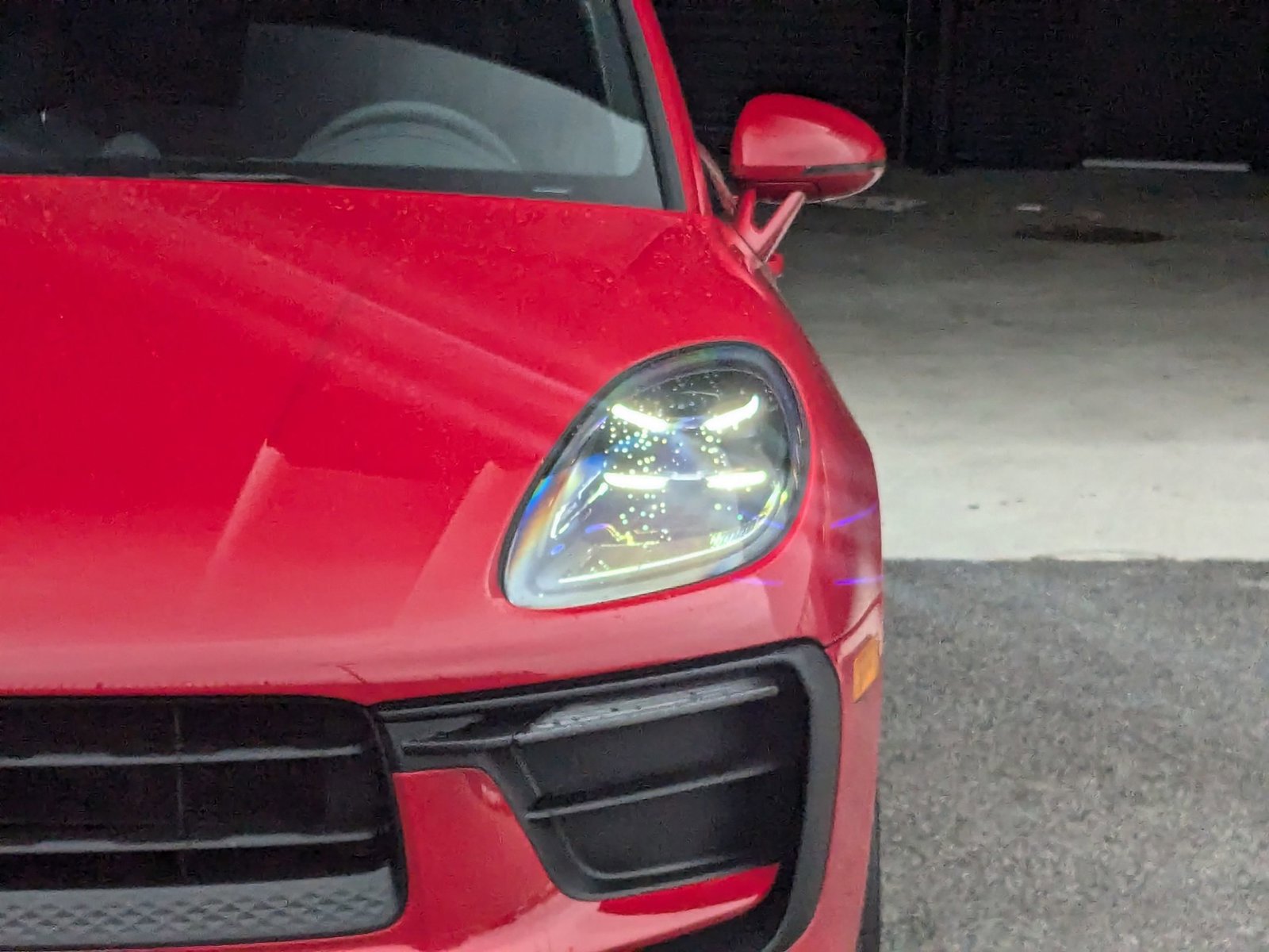 Used 2025 Porsche Macan image 12