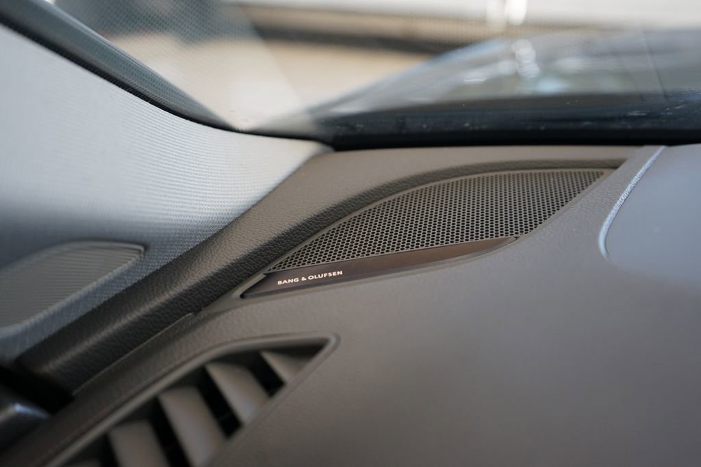Used 2018 Audi A4 2.0T Prestige w/ Prestige Package AWD/4WD image 29